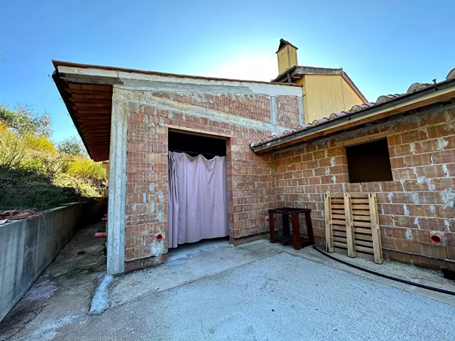 Immagine 42 di Casa colonica in vendita  a Buggiano