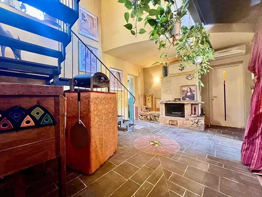 Immagine 15 di Villa in vendita  a Casciana Terme Lari