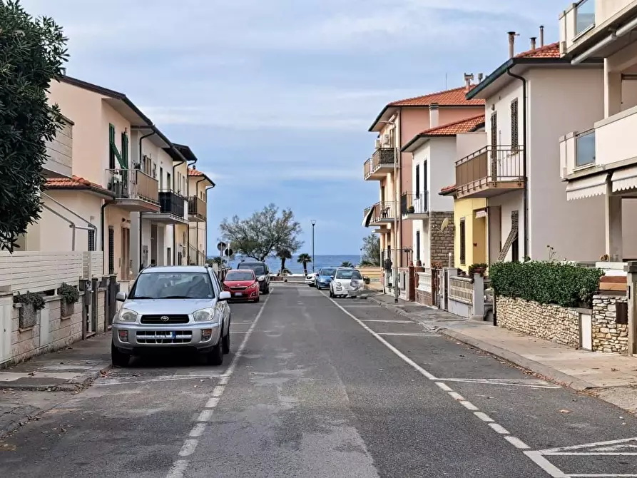 Immagine 15 di Appartamento in vendita  a Rosignano Marittimo