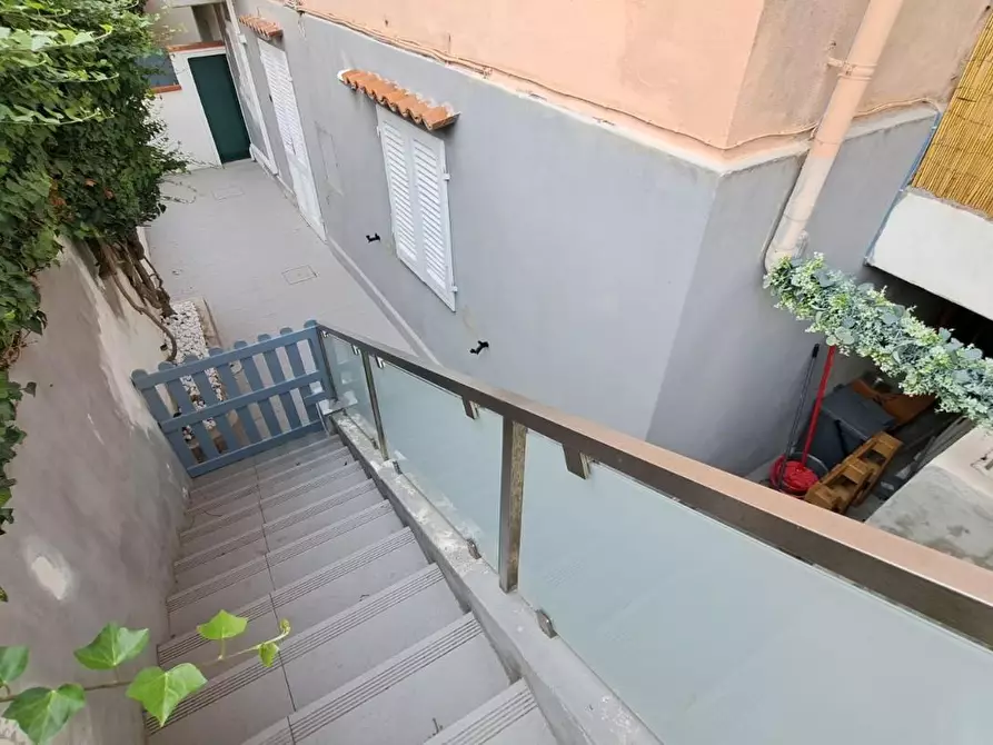 Immagine 13 di Appartamento in vendita  a Rosignano Marittimo