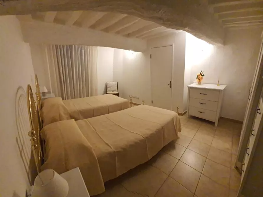 Immagine 7 di Appartamento in affitto  a Siena