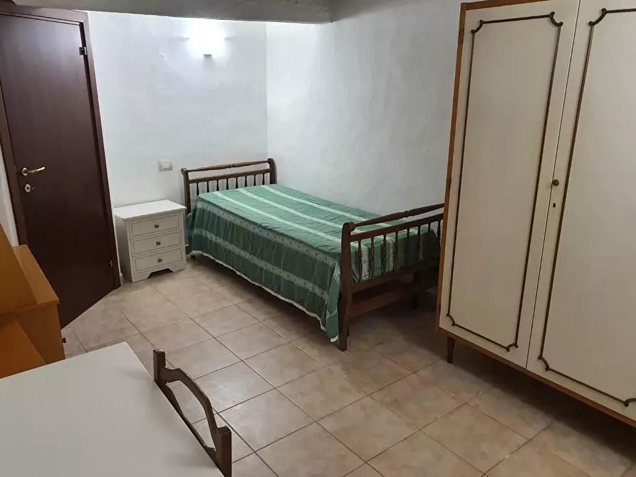 Immagine 14 di Appartamento in affitto  a Siena