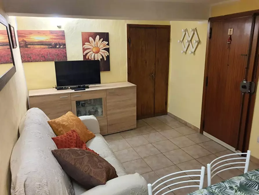 Immagine 3 di Appartamento in affitto  a Siena