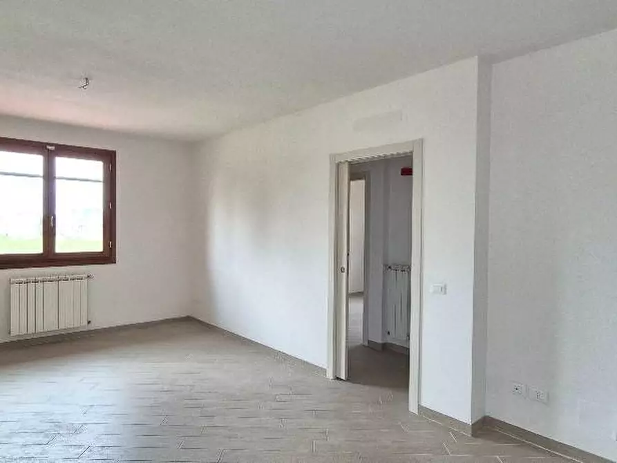 Immagine 6 di Appartamento in vendita  a San Giuliano Terme