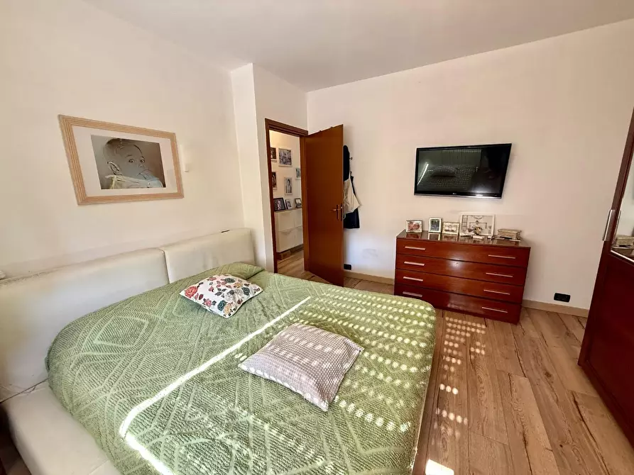 Immagine 10 di Appartamento in vendita  a Carrara