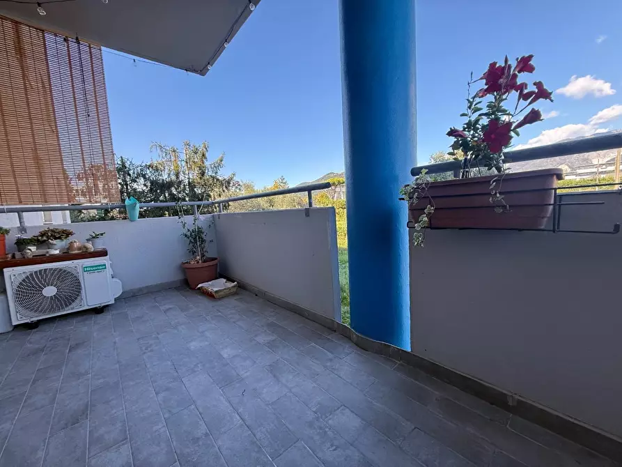 Immagine 16 di Appartamento in vendita  a Carrara