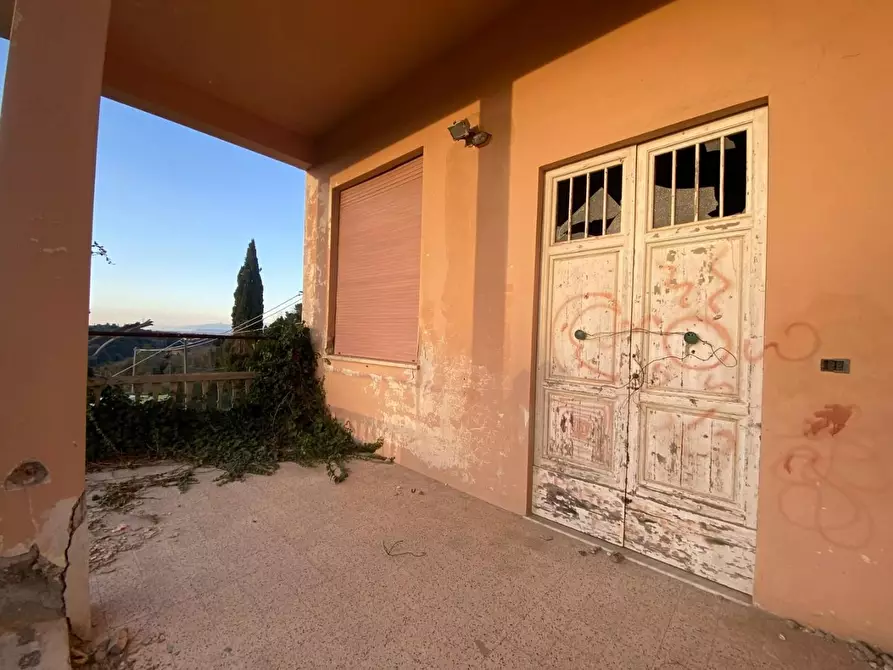 Immagine 42 di Villa in vendita  a Casciana Terme Lari