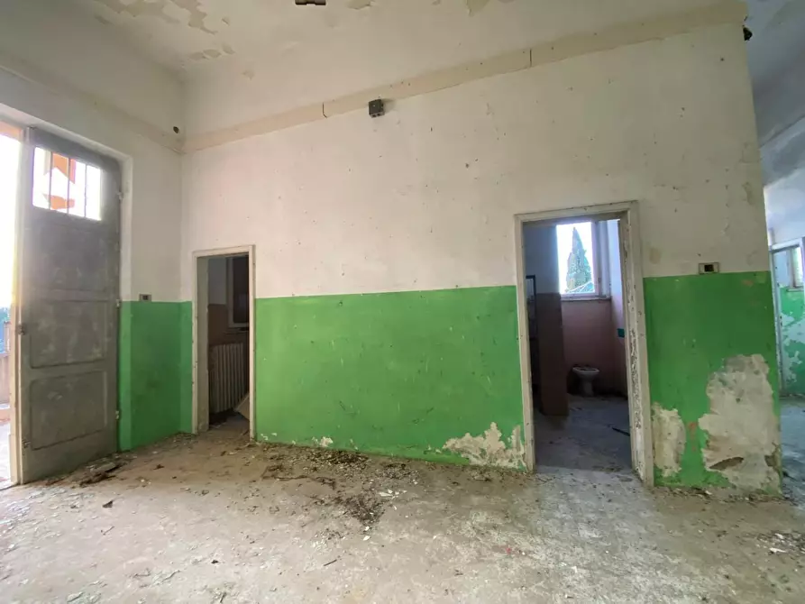 Immagine 49 di Villa in vendita  a Casciana Terme Lari