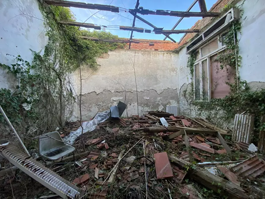 Immagine 51 di Villa in vendita  a Casciana Terme Lari