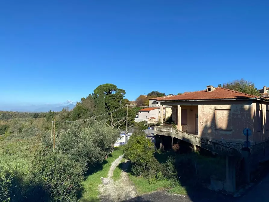 Immagine 5 di Villa in vendita  a Casciana Terme Lari