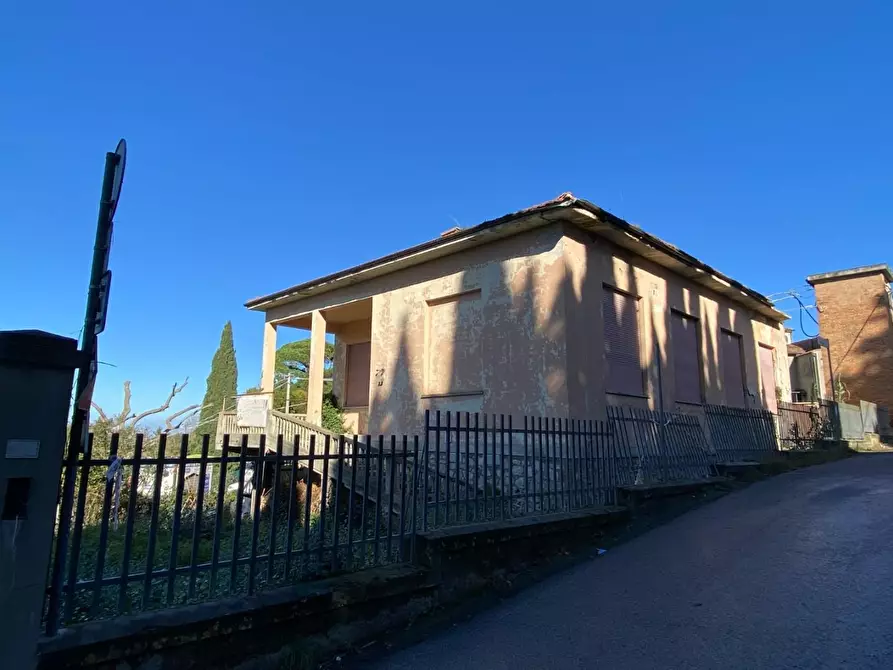 Immagine 2 di Villa in vendita  a Casciana Terme Lari