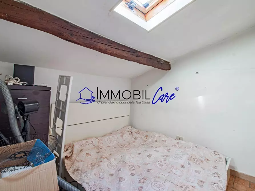 Immagine 10 di Appartamento in vendita  a Livorno