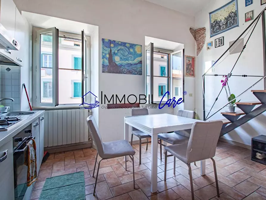 Immagine 2 di Appartamento in vendita  a Livorno