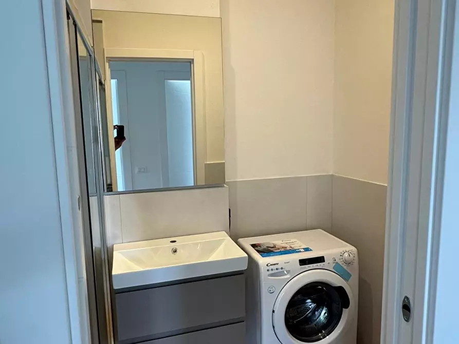 Immagine 12 di Appartamento in vendita  a Massa