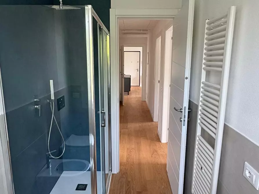 Immagine 10 di Appartamento in vendita  a Massa