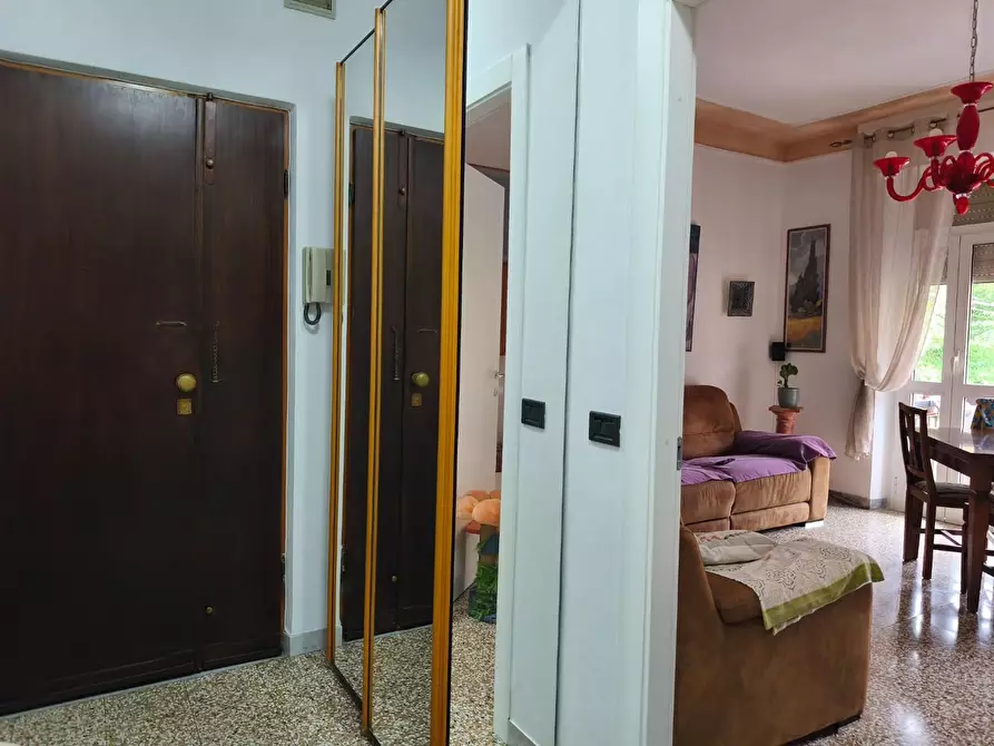 Immagine 6 di Appartamento in vendita  a Carrara