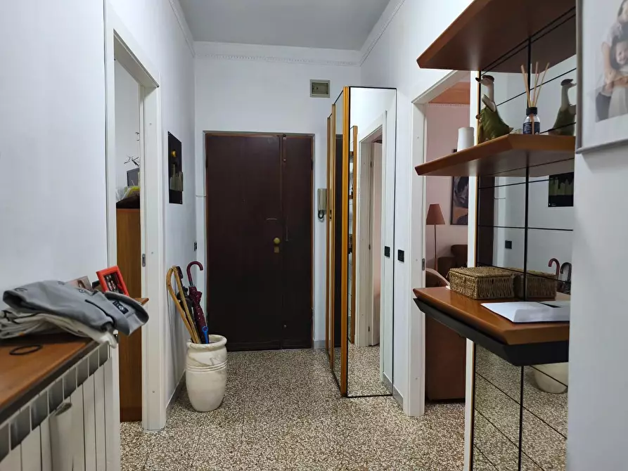 Immagine 5 di Appartamento in vendita  a Carrara