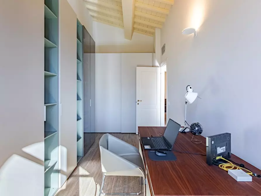 Immagine 15 di Appartamento in vendita  a Pisa