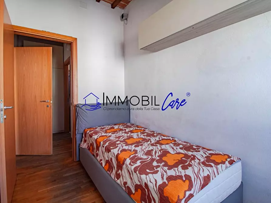 Immagine 15 di Appartamento in vendita  a Livorno