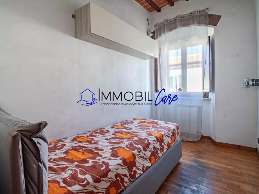 Immagine 14 di Appartamento in vendita  a Livorno