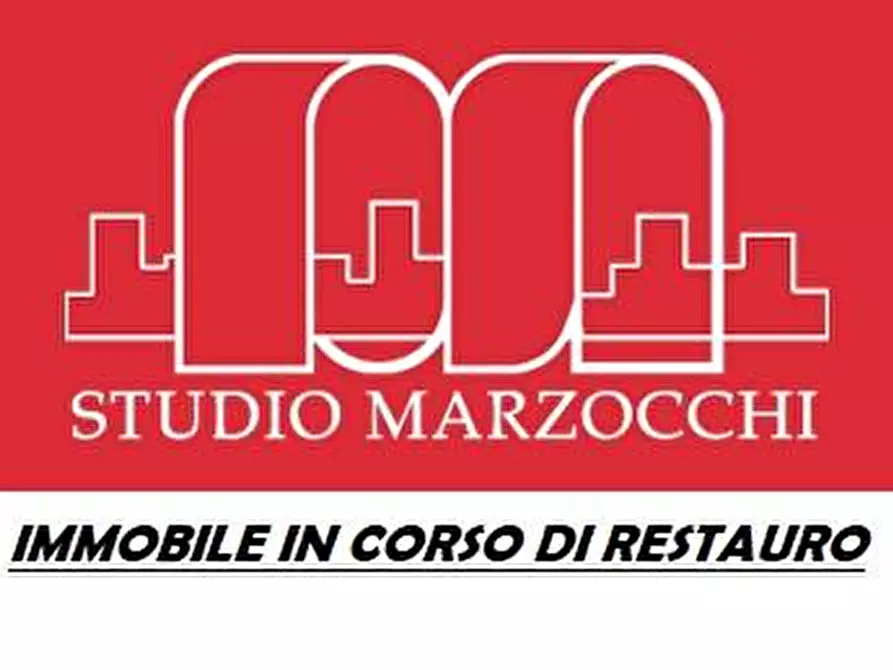 Immagine 3 di Appartamento in vendita  a Siena