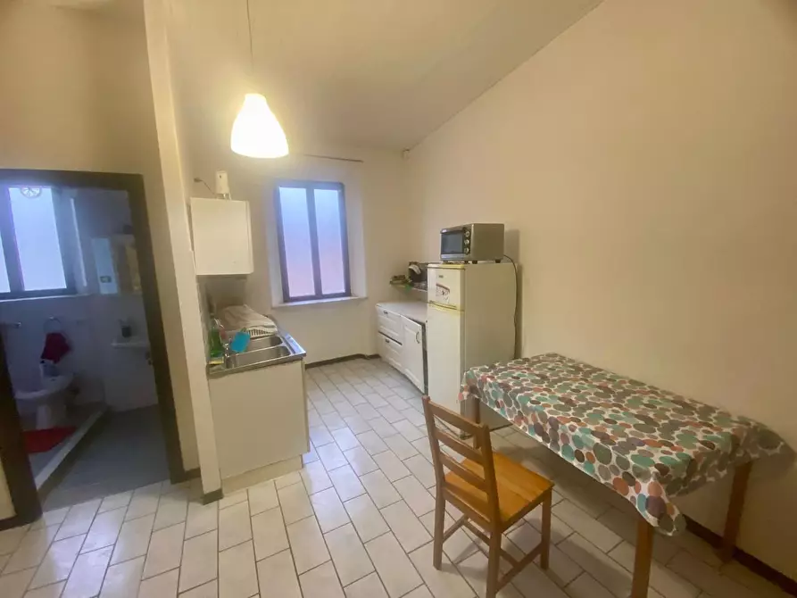 Immagine 4 di Appartamento in affitto  a Lucca