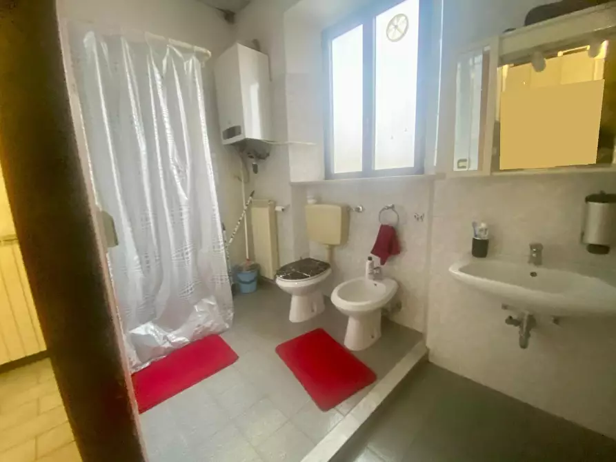 Immagine 8 di Appartamento in affitto  a Lucca