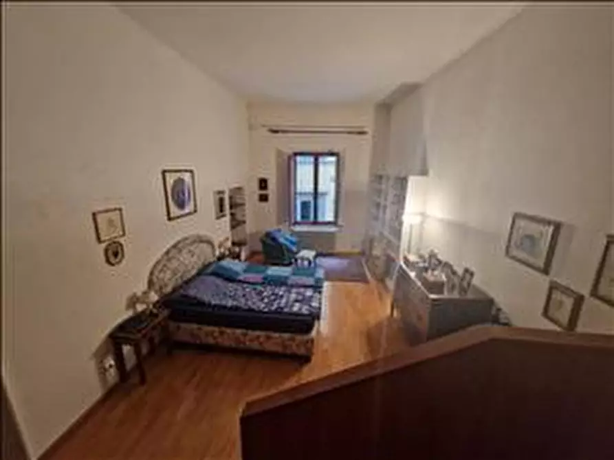 Immagine 8 di Appartamento in vendita  a Siena