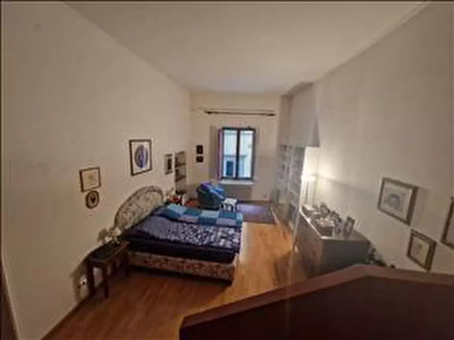 Immagine 5 di Appartamento in vendita  a Siena