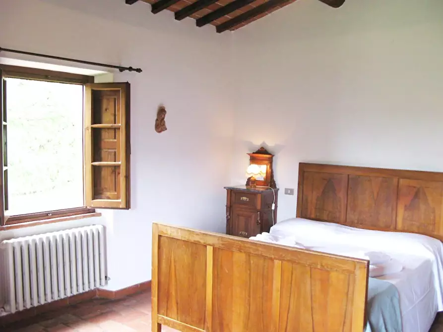 Immagine 19 di Agriturismo in vendita  a Bucine