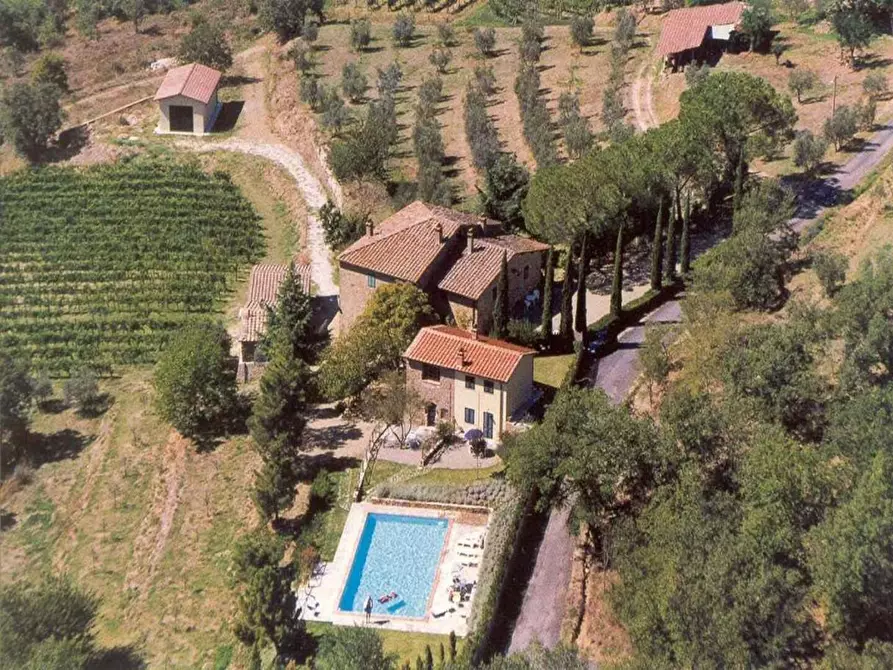 Immagine 6 di Agriturismo in vendita  a Bucine