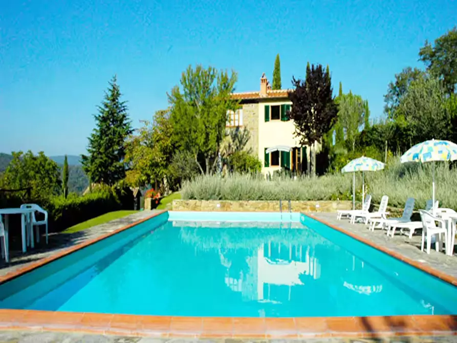 Immagine 11 di Agriturismo in vendita  a Bucine