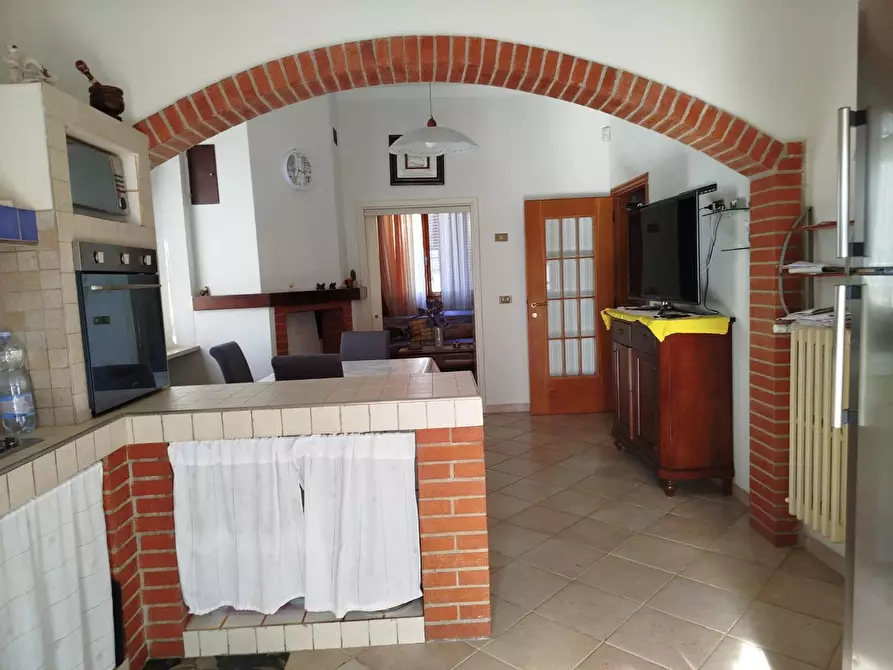 Immagine 19 di Villa in vendita  a Cascina