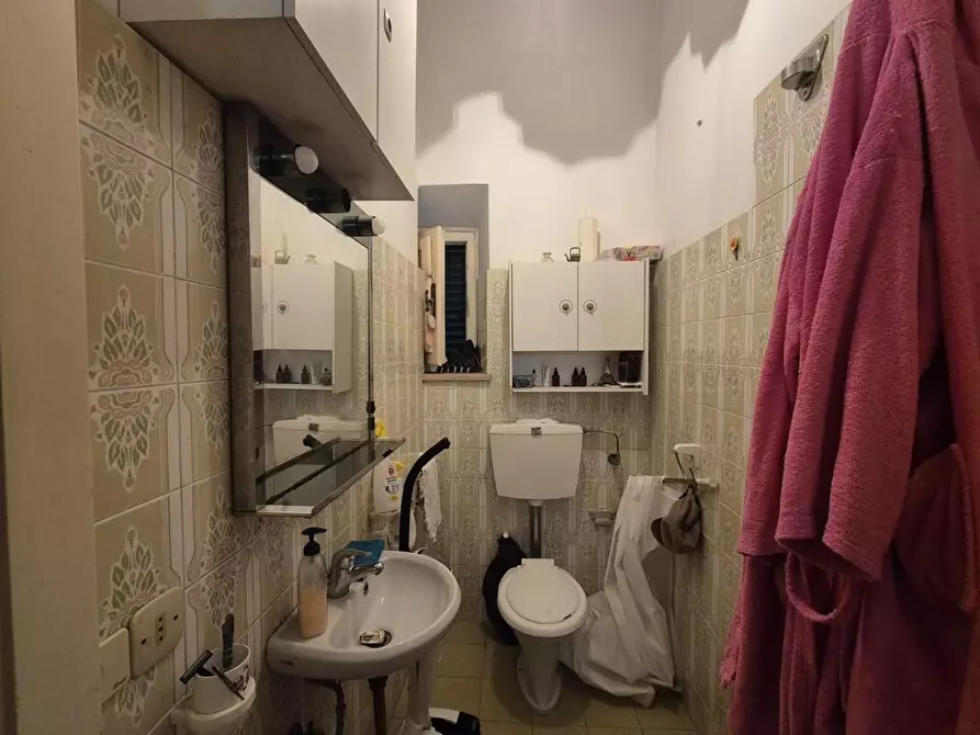 Immagine 25 di Appartamento in vendita  a Lucca