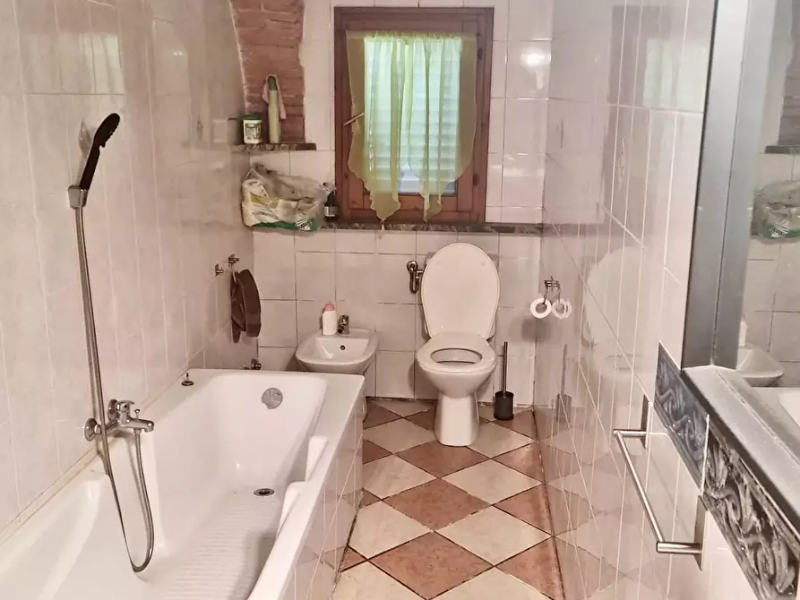 Immagine 6 di Appartamento in vendita  a Pisa