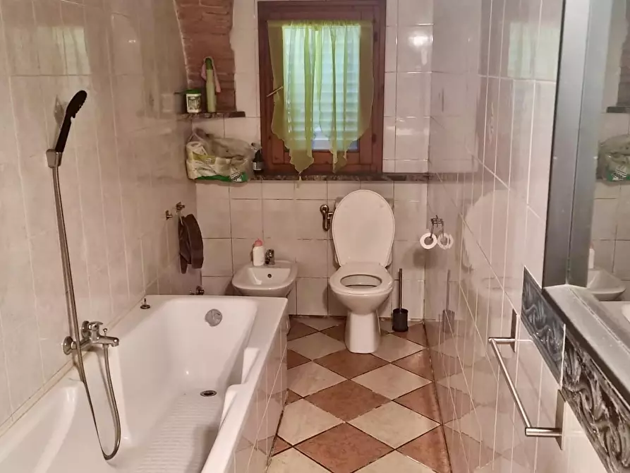 Immagine 14 di Appartamento in vendita  a Pisa