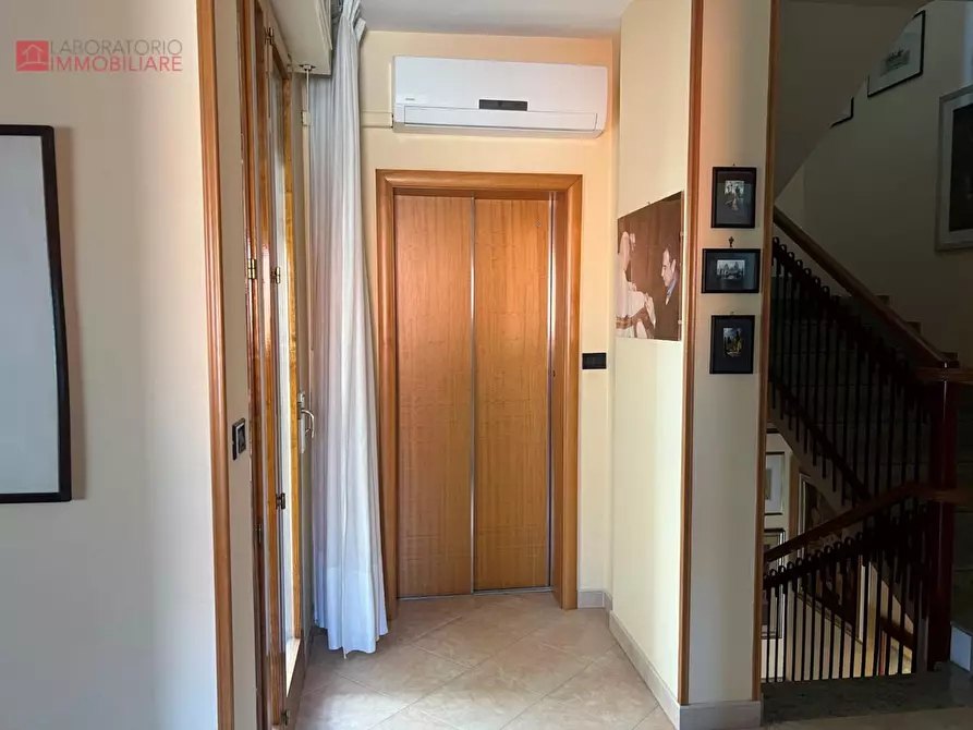 Immagine 11 di Villa in vendita  a Lecce