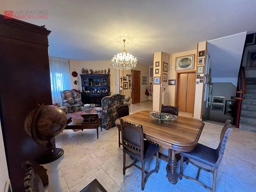 Immagine 31 di Villa in vendita  a Lecce