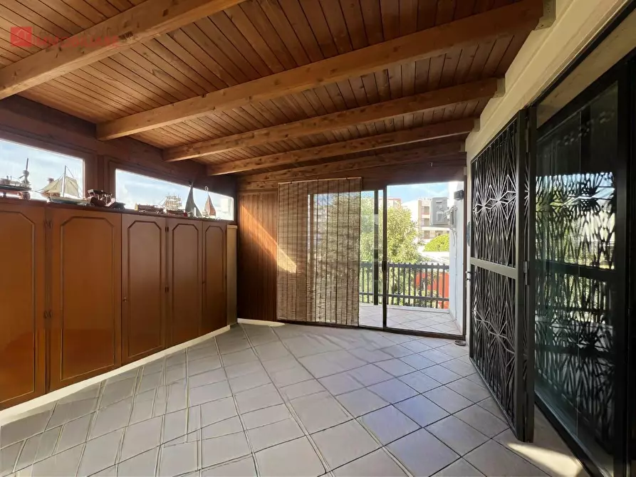 Immagine 13 di Villa in vendita  a Lecce