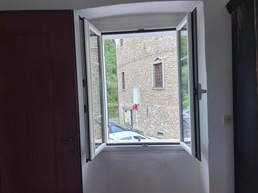 Immagine 8 di Appartamento in vendita  a Casola In Lunigiana