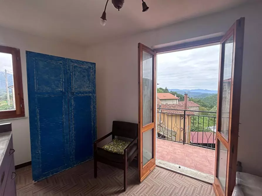 Immagine 13 di Appartamento in vendita  a Casola In Lunigiana