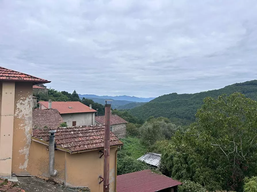 Immagine 14 di Appartamento in vendita  a Casola In Lunigiana