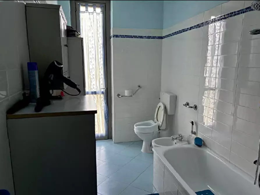 Immagine 11 di Appartamento in vendita  a Chieri