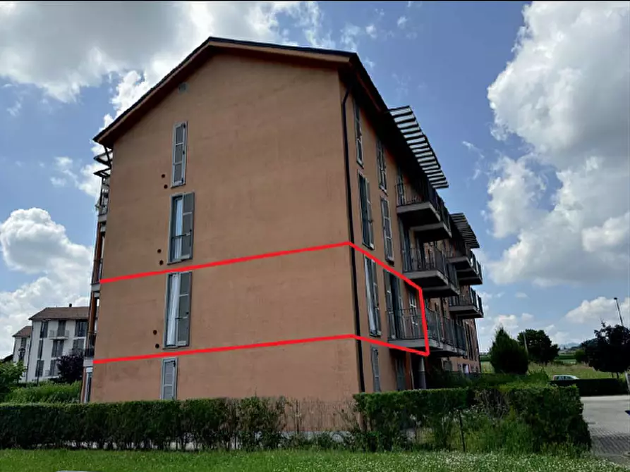 Immagine 2 di Appartamento in vendita  a Chieri