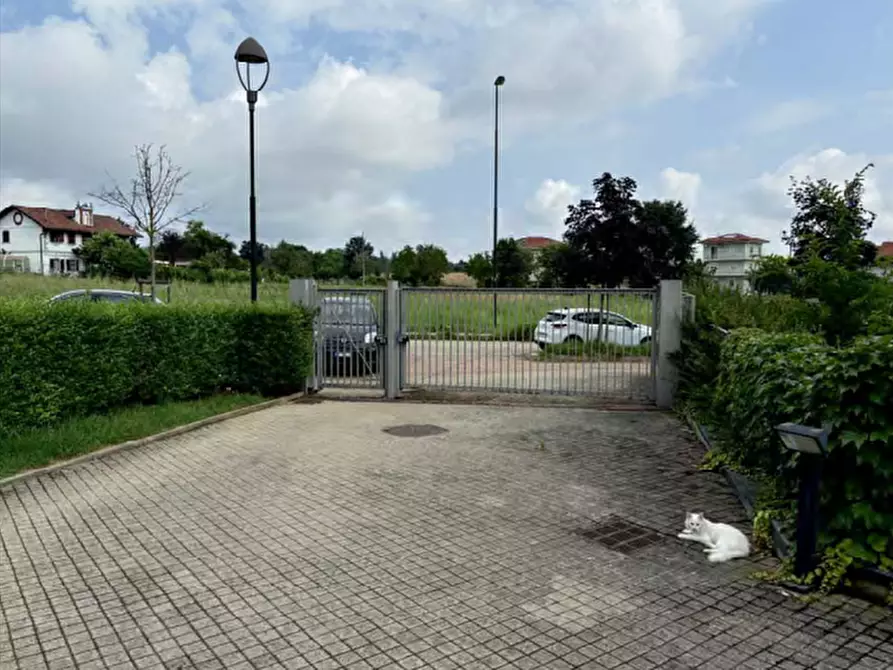 Immagine 2 di Appartamento in vendita  a Chieri