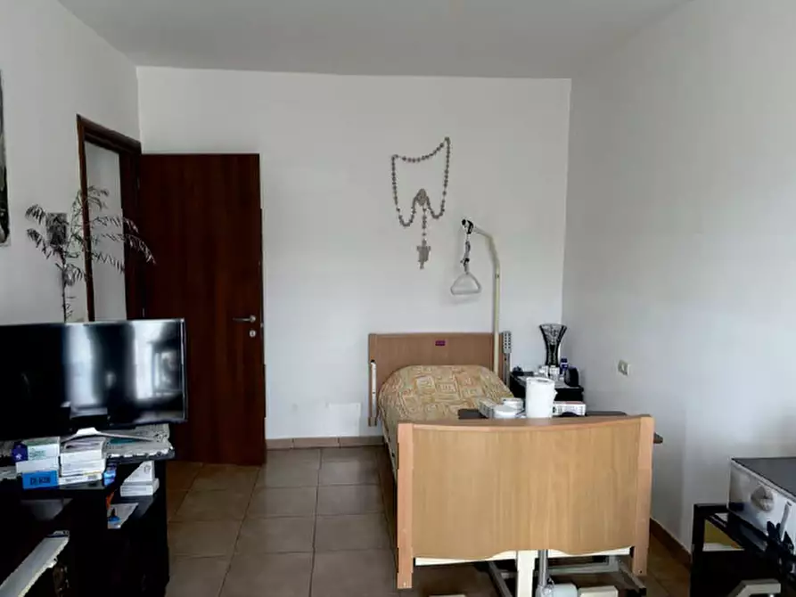 Immagine 11 di Appartamento in vendita  a Chieri