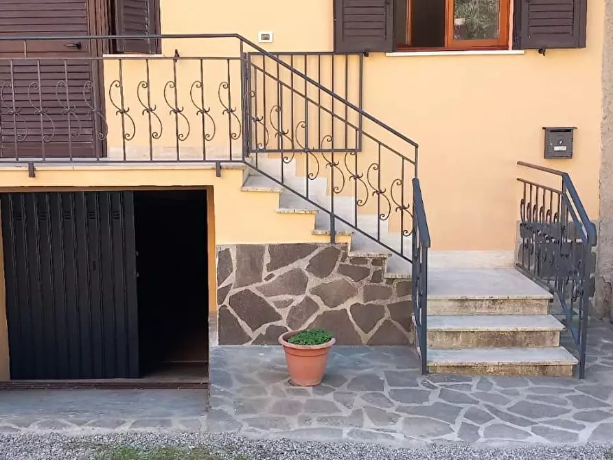 Immagine 2 di Casa semindipendente in vendita  a Terricciola