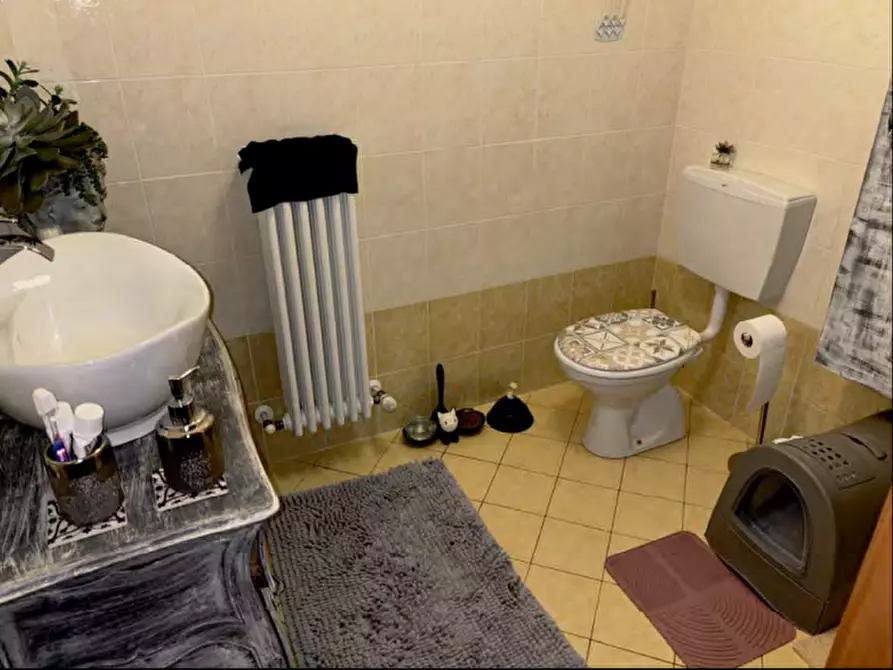 Immagine 15 di Appartamento in vendita  a Chieri