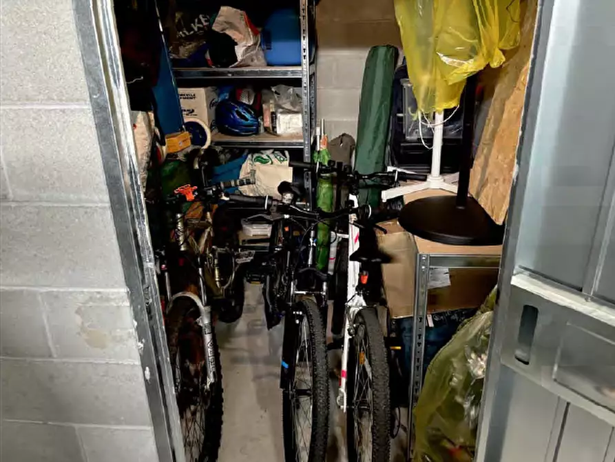 Immagine 11 di Appartamento in vendita  a Chieri