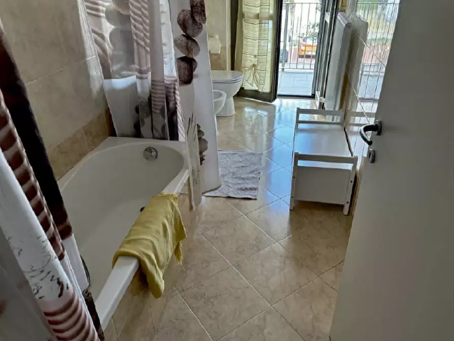 Immagine 8 di Appartamento in vendita  a Chieri